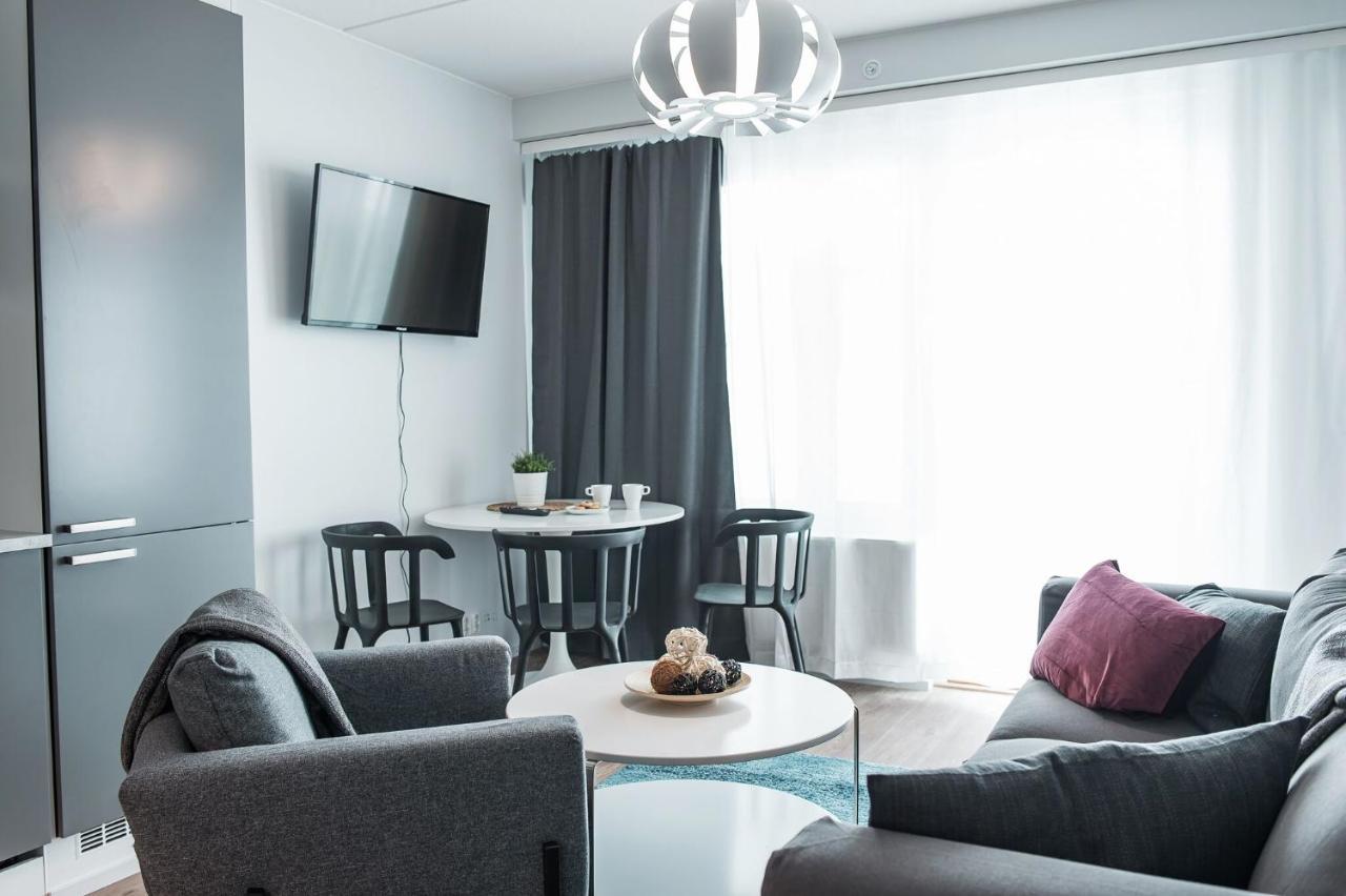 Forenom Serviced Apartments Vantaa Neilikkatie Ngoại thất bức ảnh